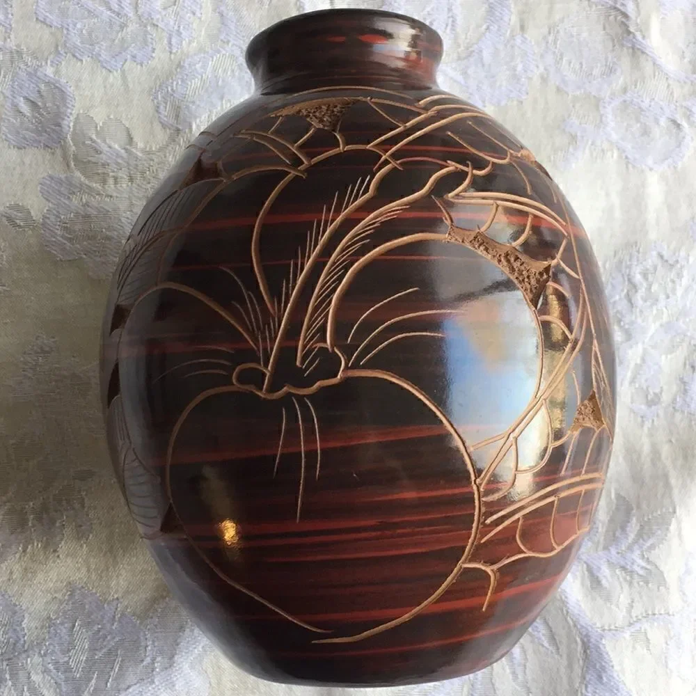 Handcrafted Costa Rican Vase 5 1/2” tall X 4 1/2